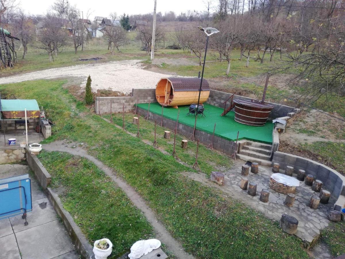 Вилла Casa Radu Lui Anghel Barbuletu Экстерьер фото