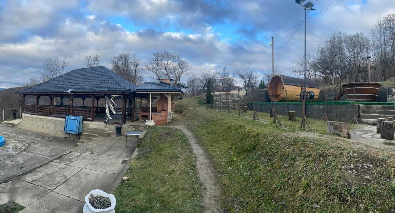 Вилла Casa Radu Lui Anghel Barbuletu Экстерьер фото